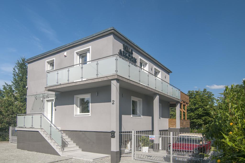 Apartament Arkodes *
